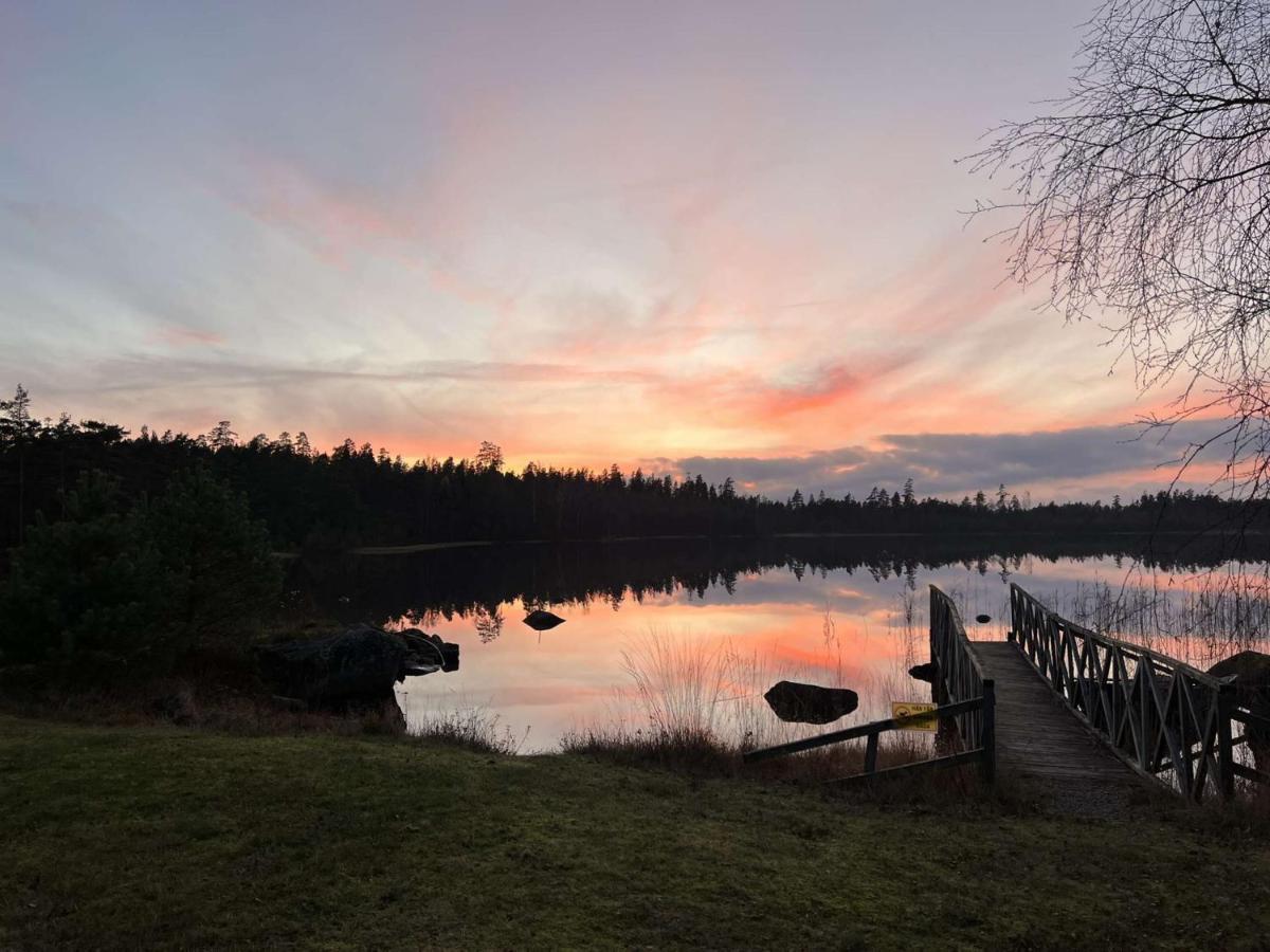 Kvarnsjoens Naturcamping Stuga 3 Sjotofta Exterior foto